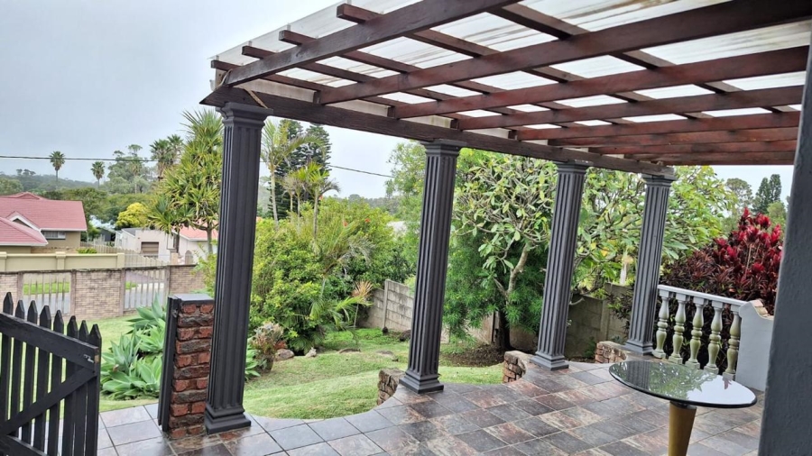7 Bedroom Property for Sale in Sunnyridge Eastern Cape